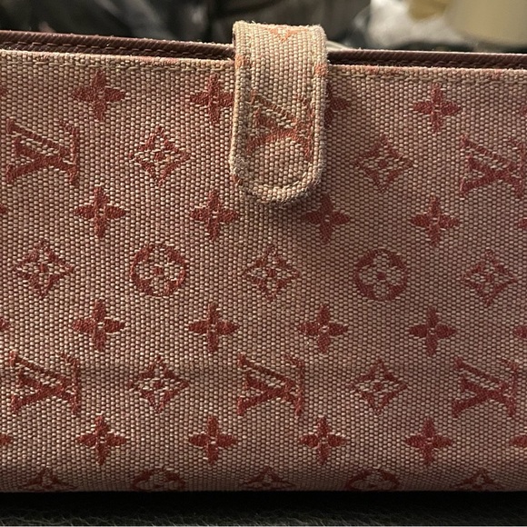 Louis Vuitton Red Monogram Wallet - Picture 1 of 7